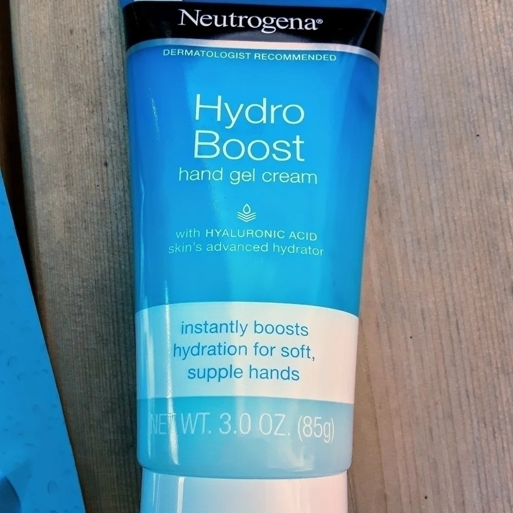 Neutrogena Hydro Boost Skin Bundle